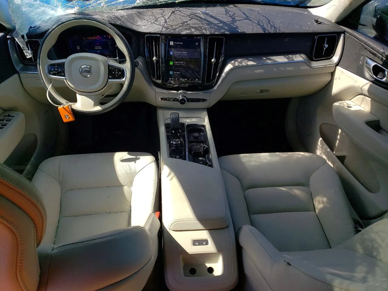2025 Volvo XC60 Plug-In Hybrid Core