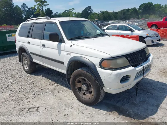 2004 Mitsubishi Montero Sport LS