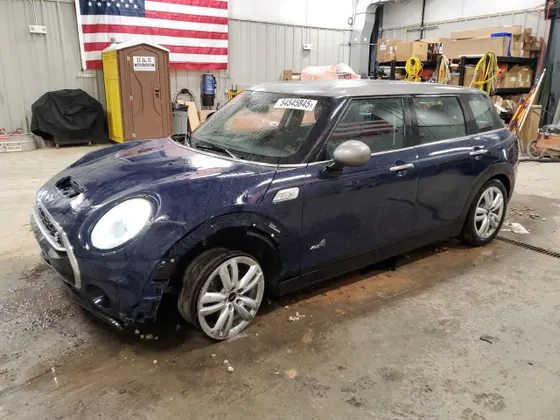 2017 MINI Clubman Cooper S