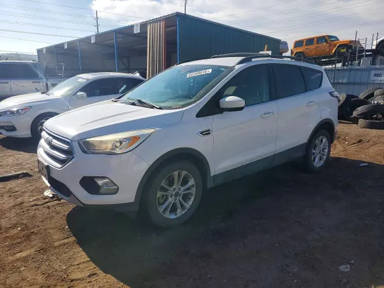 2017 Ford Escape SE