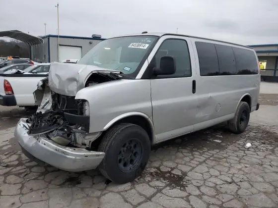 2012 GMC Savana Passenger 1LS