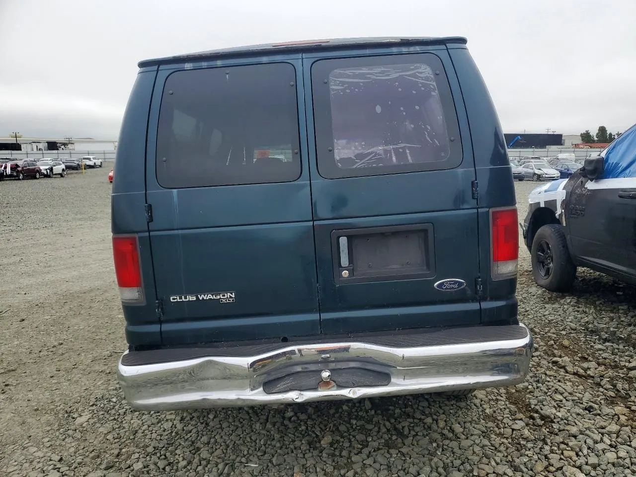 1998 Ford Club Wagon XL