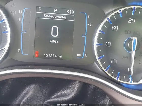 2021 Chrysler Voyager LXI