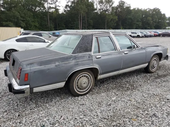 1985 Ford Crown Victoria