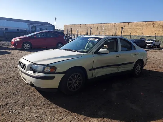 2004 Volvo S60