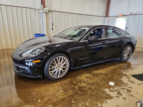 2019 Porsche Panamera