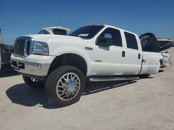 2007 Ford Super Duty F-350 DRW XL