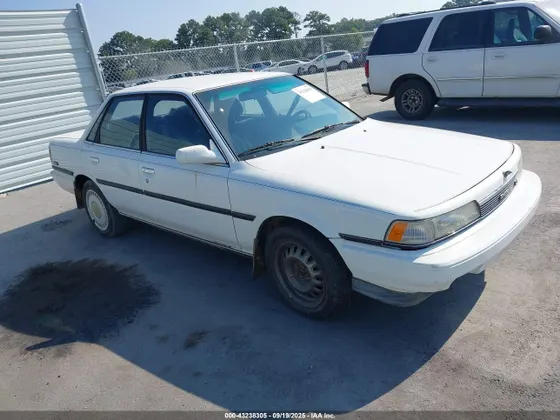 1989 Toyota Camry LE