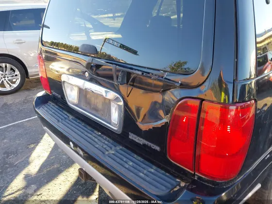 2002 Lincoln Navigator
