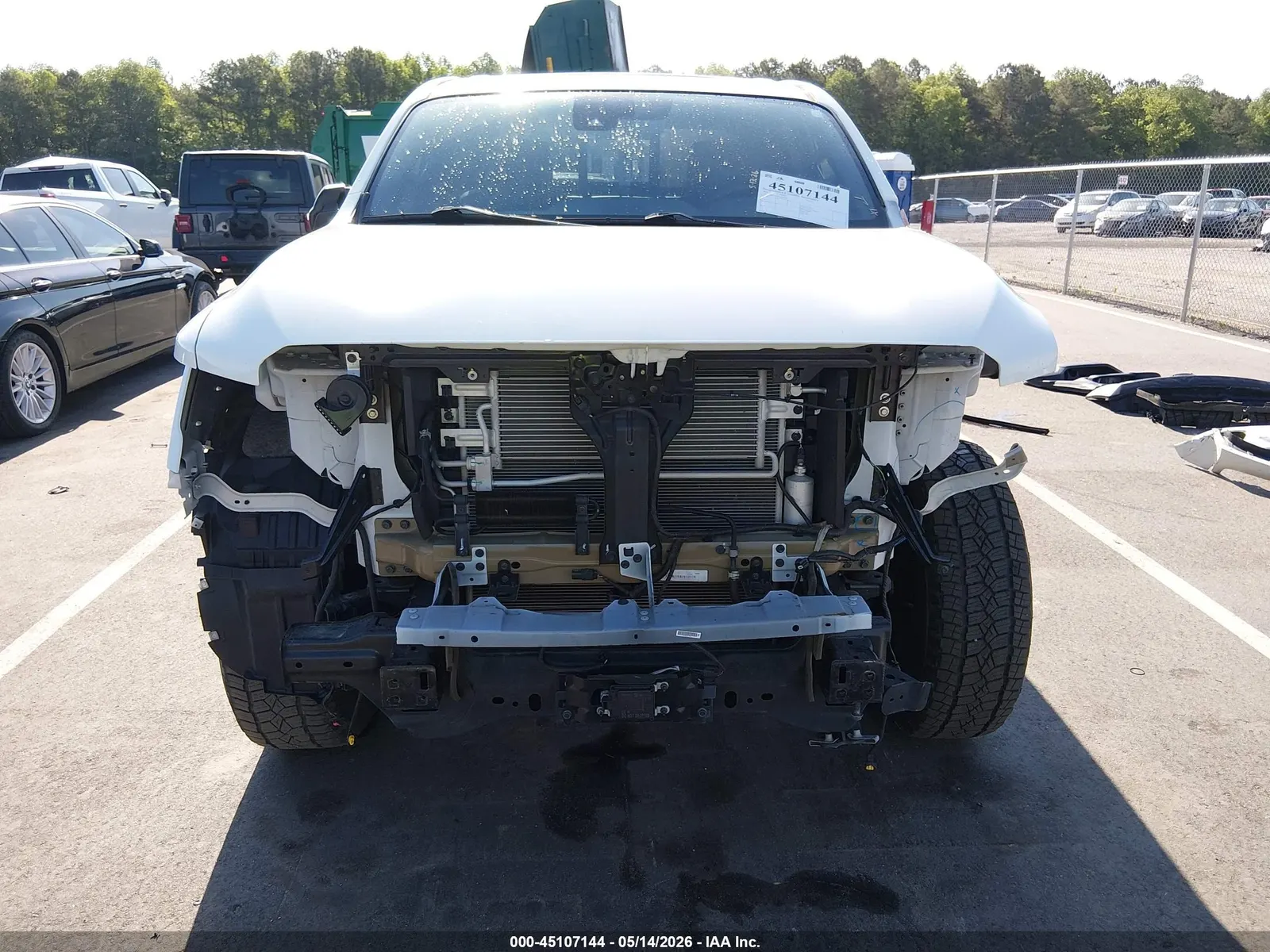 2023 Nissan Titan SV