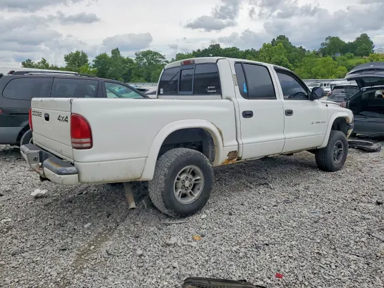 2002 Dodge Dakota Sport