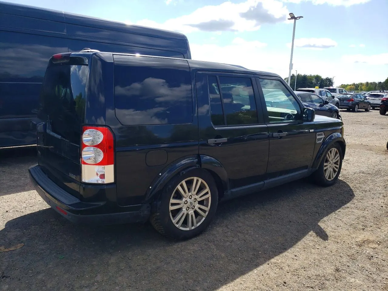 2011 Land Rover LR4 LUX