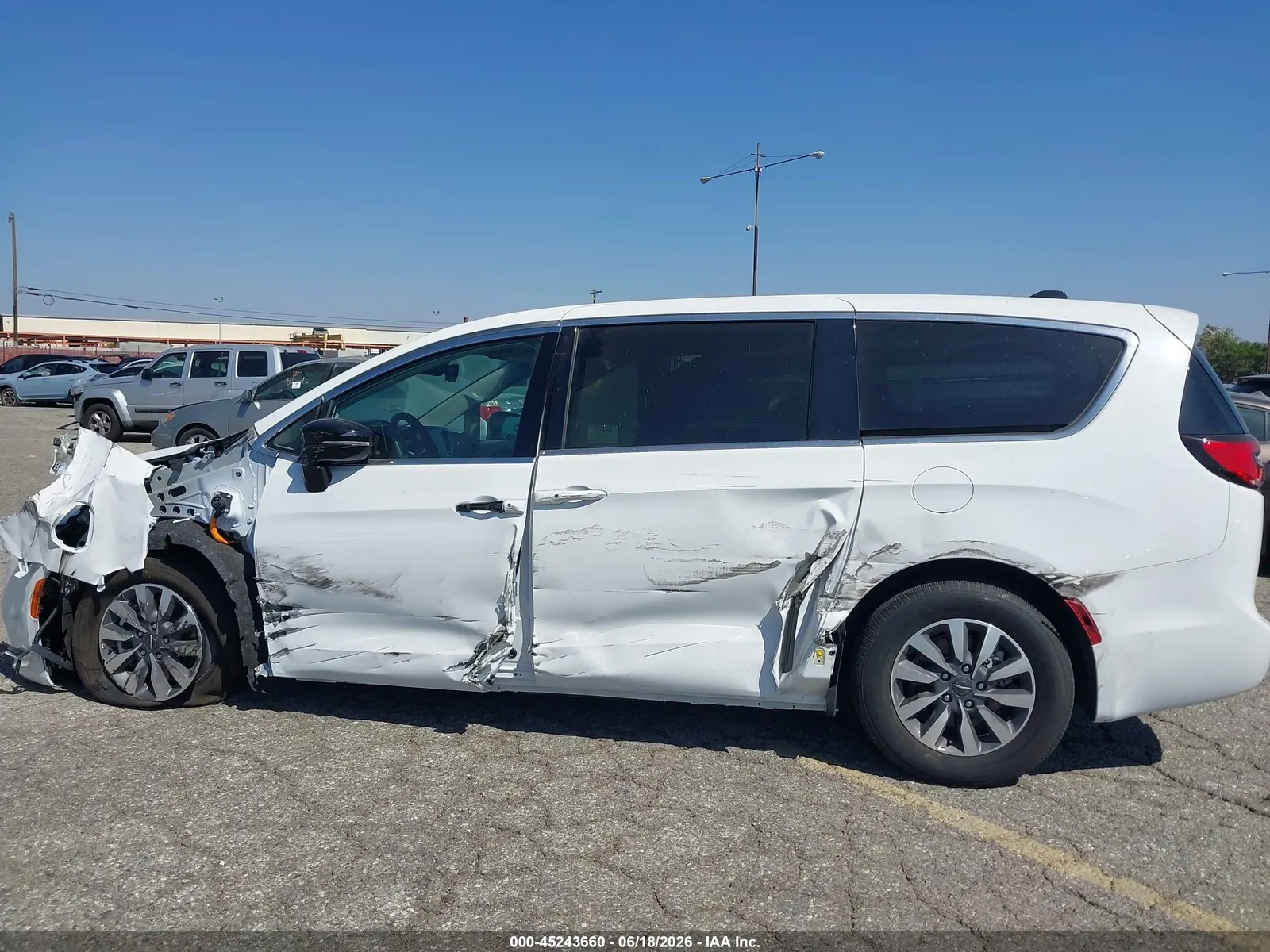 2024 Chrysler Pacifica Hybrid Select
