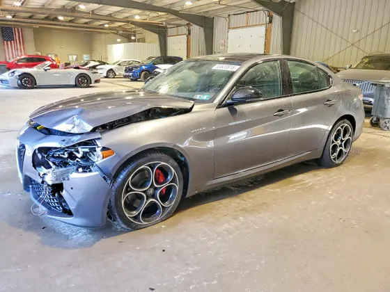 2024 Alfa Romeo Giulia Veloce