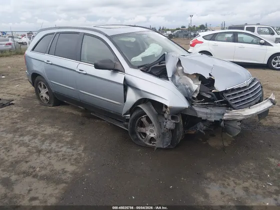 2005 Chrysler Pacifica Touring
