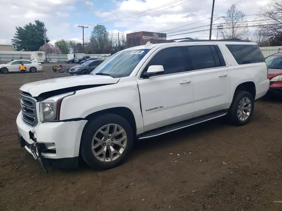 2017 GMC Yukon XL SLT
