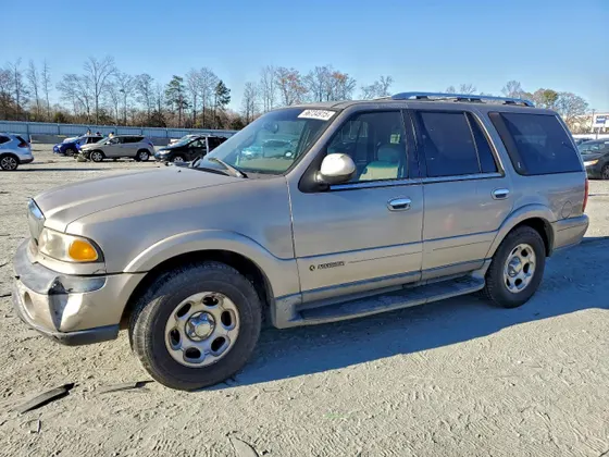 2000 Lincoln Navigator
