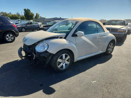 2006 Volkswagen New Beetle Convertible NEW BEETLE