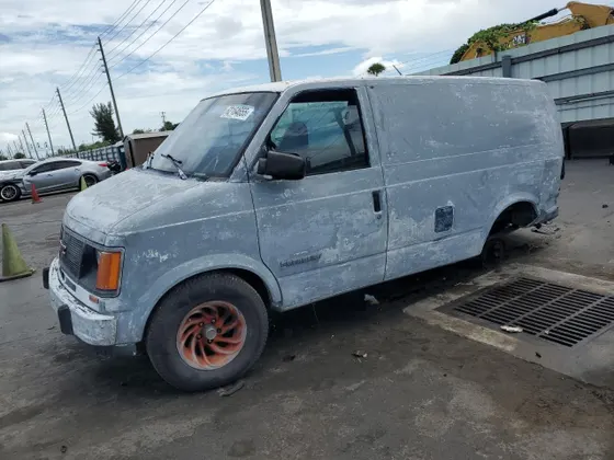 1994 GMC SAFARI XT