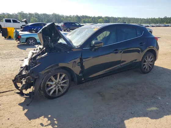 2017 Mazda Mazda3 5-Door Grand Touring