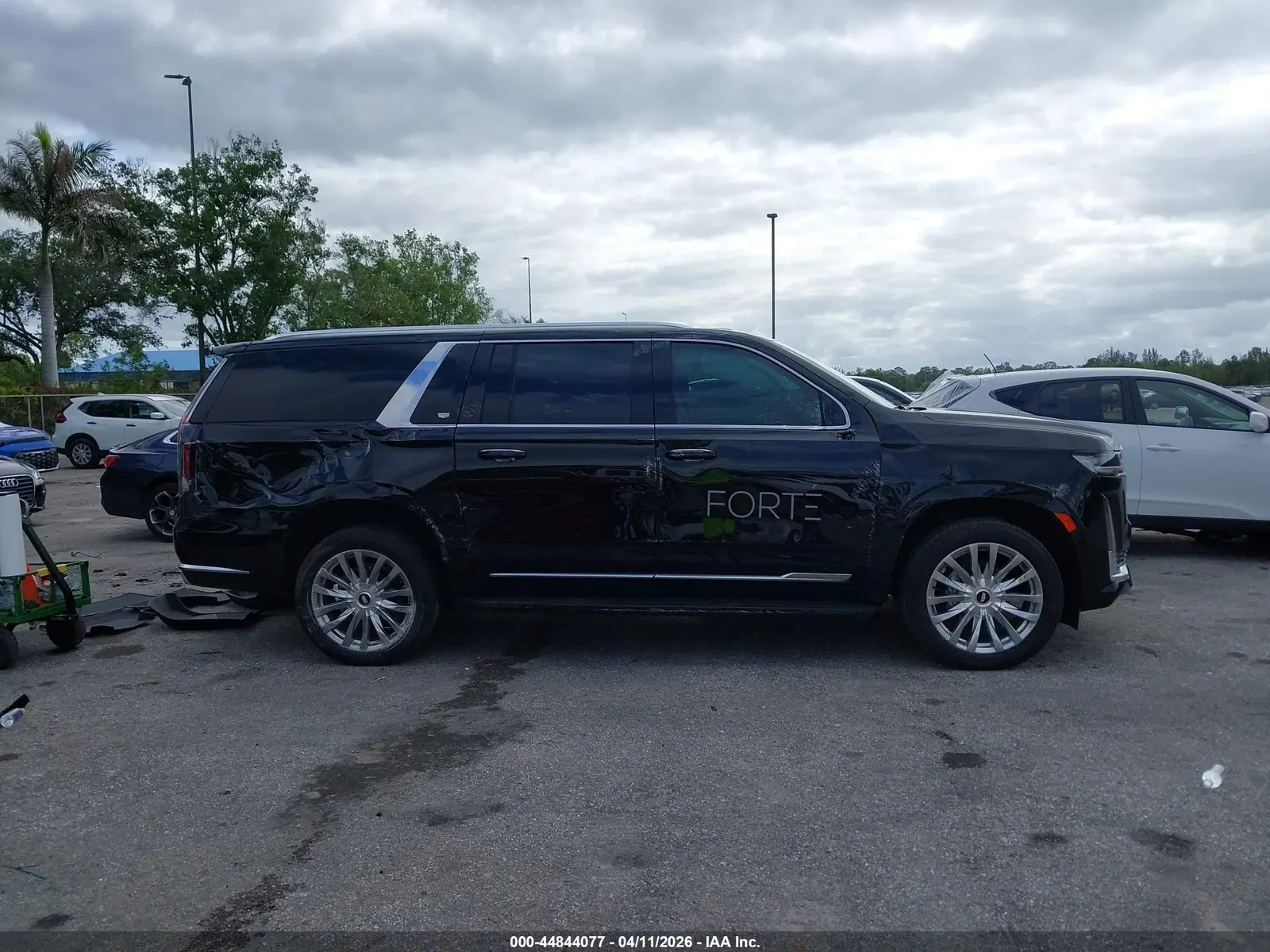 2024 Cadillac Escalade ESV Premium Luxury