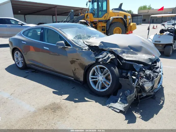 2015 Tesla Model S 85 kWh Battery