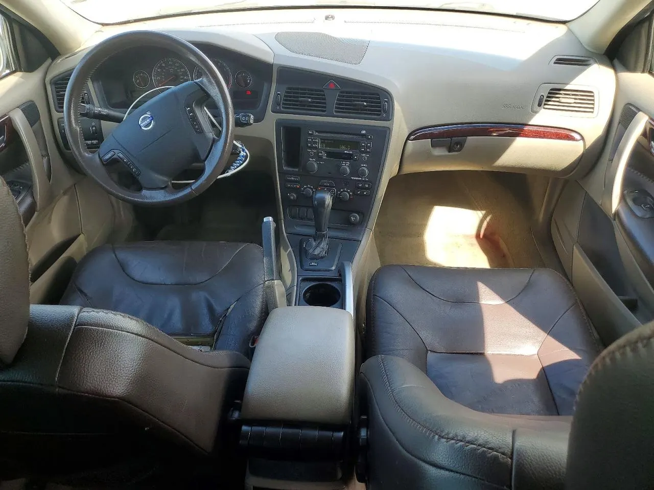 2004 Volvo V70 XC70