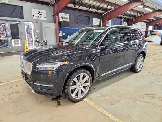 2016 Volvo XC90 Hybrid T8 Inscription