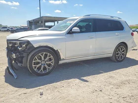 2020 BMW X7 xDrive40i