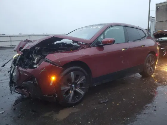 2024 BMW iX xDrive50