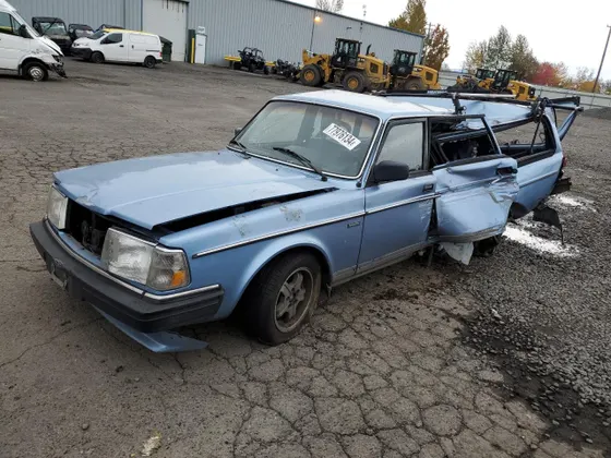 1987 Volvo 240 DL DL