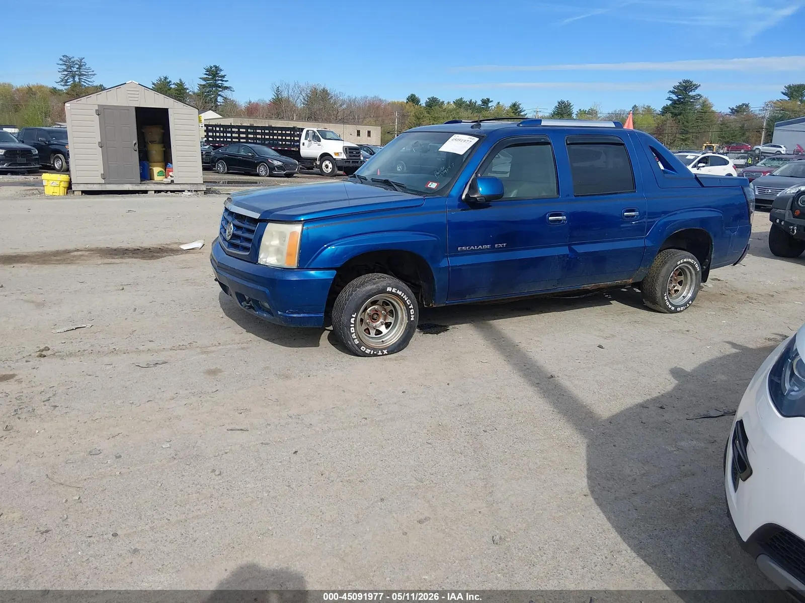 2003 Cadillac Escalade EXT STANDARD