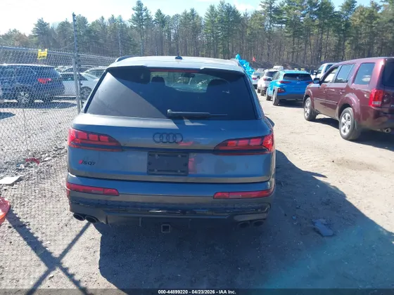 2025 Audi SQ7 Prestige