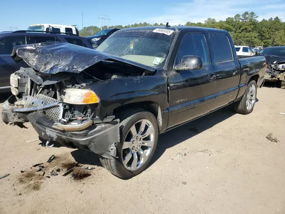 2006 GMC Sierra Denali K1500 DENALI