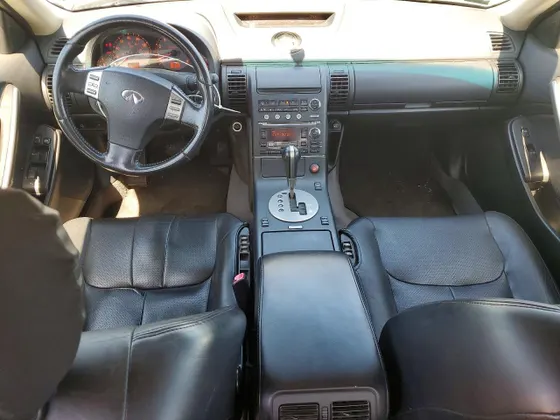 2004 INFINITI G35 Sedan w/Leather