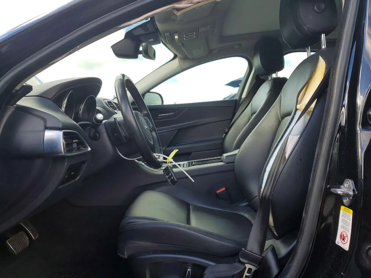 2019 Jaguar XE 25t