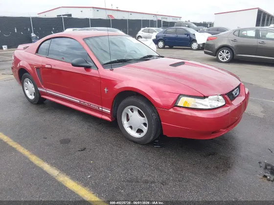 2000 Ford Mustang