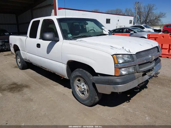 2003 Chevrolet Silverado 1500 LS