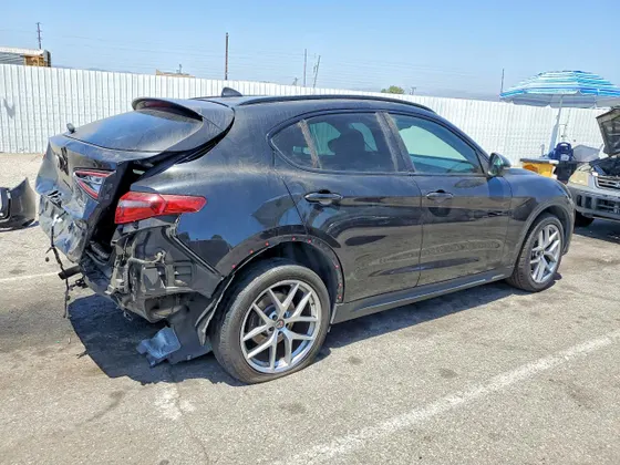 2019 Alfa Romeo Stelvio