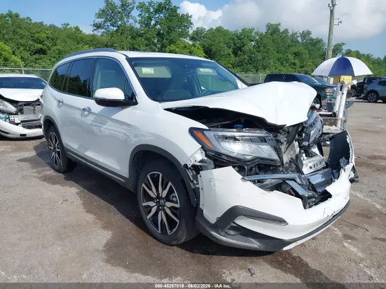 2022 Honda Pilot Touring 7-Passenger