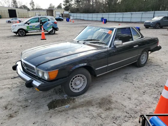 1979 Mercedes-Benz 400 400-CLASS