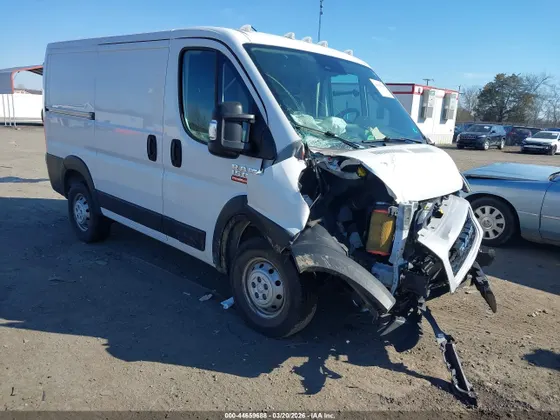 2022 Ram ProMaster Cargo Van LOW ROOF 118 WB
