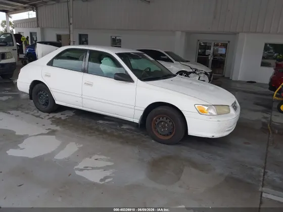 2000 Toyota Camry LE