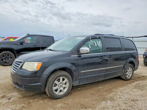 2009 Chrysler Town & Country Touring
