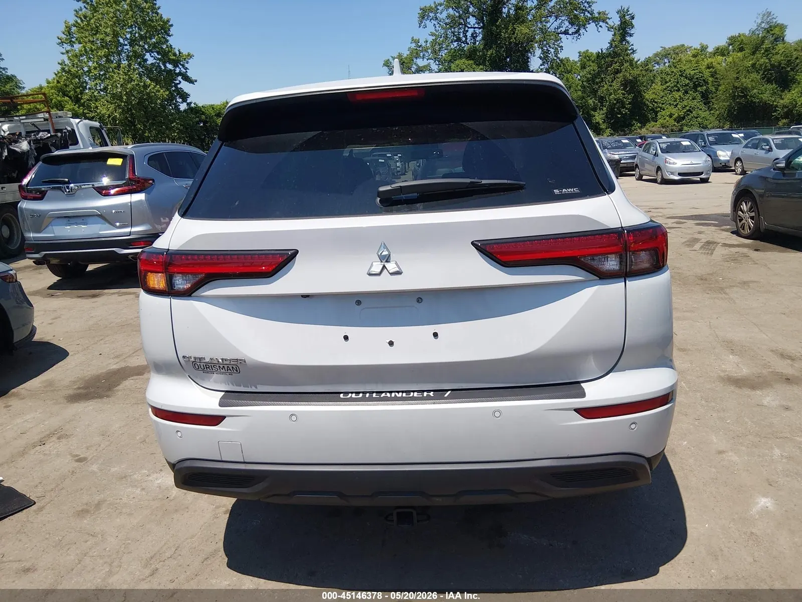 2022 Mitsubishi Outlander ES