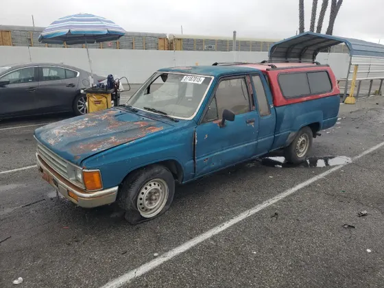 1984 Toyota Pickup & Landcruiser SR5
