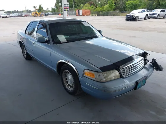 1999 Ford Crown Victoria LX