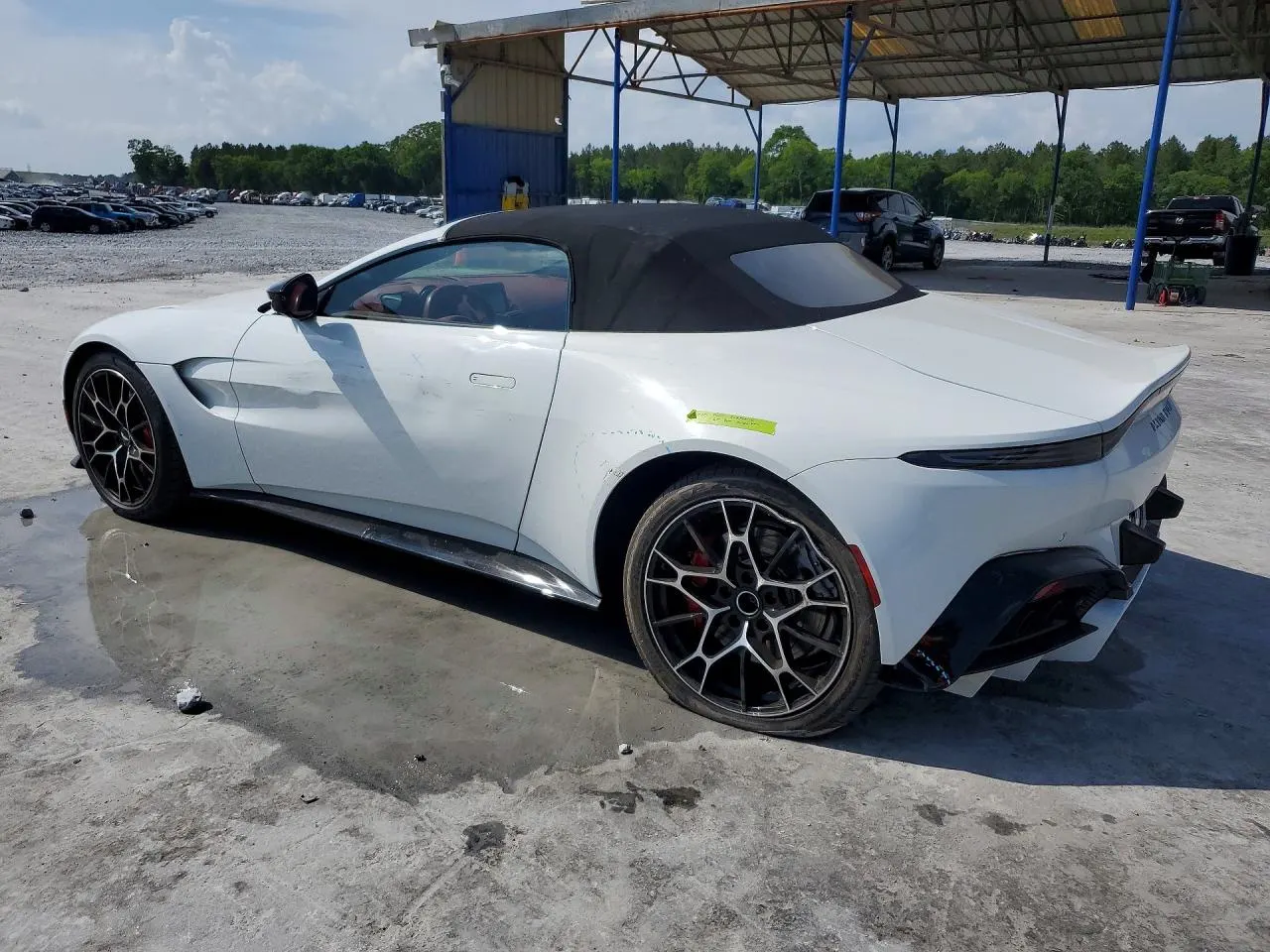 2022 Aston Martin Vantage