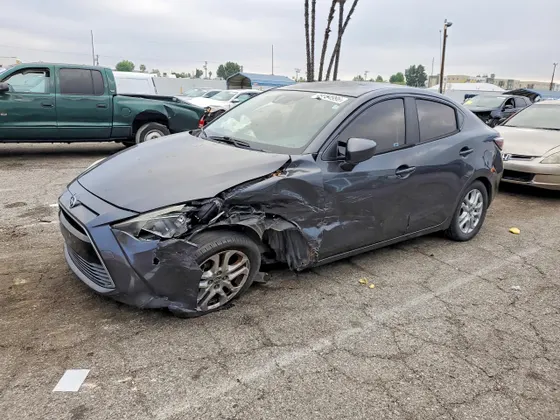 2016 Scion iA SCION IA