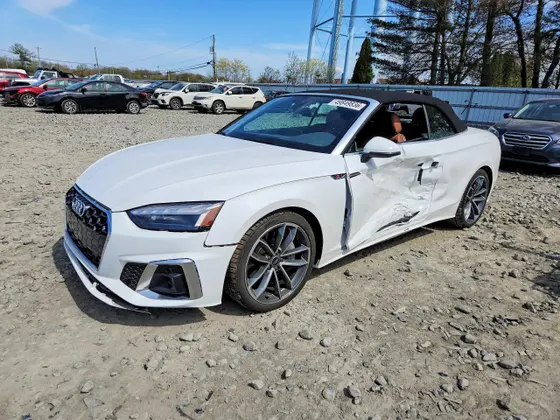 2024 Audi A5 Cabriolet S line Premium Plus